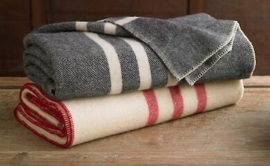 Deutschland schickt Tausende von warmen Decken in die Ukraine