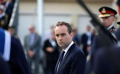Franz&ouml;sischer Armeeminister reist nach Kiew