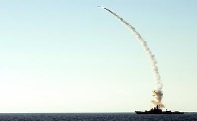 Russland setzt Flugzeuge, Schiffe und ein U-Boot f&uuml;r einen Raketenangriff auf die Ukraine ein