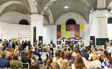 Das Bucharsenal findet in Kiew statt