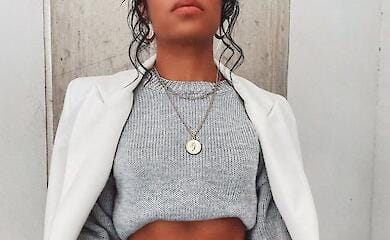 Kurze Blusen zu kombinieren: Modische Optionen