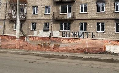 Russen vertreiben Bewohner von Kherson aus ihren Häusern