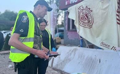 Kiewer Polizei berichtet von einem Opfer, das bei einem nächtlichen Drohnenangriff getötet wurde