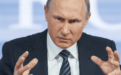 Ein Sonderflug des Verteidigungsministeriums ist von Moskau nach St. Petersburg gestartet. Putin könnte an Bord sein