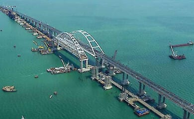 Die Russen k&auml;mpfen darum, die illegale Kertsch-Br&uuml;cke vor der Niederlage zu bewahren