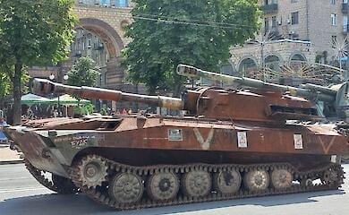 Parade der zerst&ouml;rten russischen Ausr&uuml;stung findet auf Khreshchatyk statt (Foto, Video)