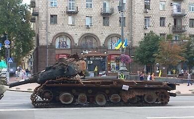 Parade der zerst&ouml;rten russischen Ausr&uuml;stung findet auf Khreshchatyk statt (Foto, Video)