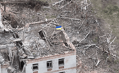 AFU-Soldaten pflanzten die Flagge der Ukraine im befreiten Robotino auf (Video)