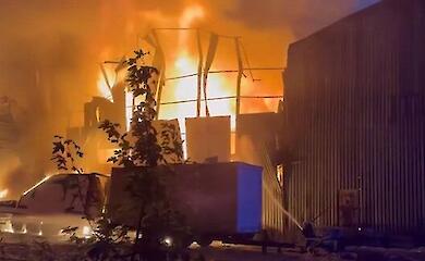 Russischer Angriff zerstört 300 Tonnen humanitäre Hilfsgüter in Lviv