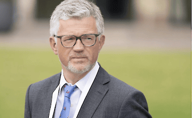 Der ehemalige ukrainische Botschafter in Deutschland sagt, er sei am ersten Tag des Krieges zu Tr&auml;nen ger&uuml;hrt gewesen