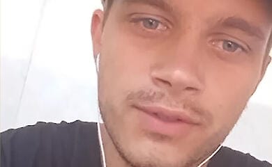 Die Russische Föderation hat einem 17-Jährigen, der aus Mariupol abgeschoben wurde, eine Vorladung zugestellt