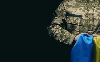 Leichen von 94 toten Milit&auml;rangeh&ouml;rigen in die Ukraine zur&uuml;ckgebracht