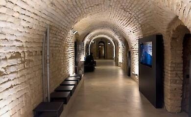 Ein Schutzraum aus dem XIV. Jahrhundert arbeitet in Lutsk