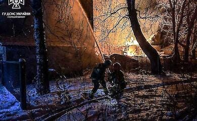 Großbrand in der Region Sumy durch russischen Beschuss verursacht