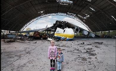 Kinder in der Ukraine während des Krieges: Fotoausstellung im Europarat eröffnet