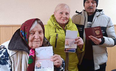 Die Besatzer haben damit begonnen, den Bewohnern von Avdiivka russische Pässe auszustellen