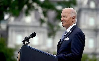 Biden lässt Friedensgipfel für Hollywood-Spendengala sausen - Medien