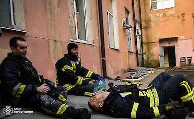 In Kherson gerieten die Retter wiederholt unter Beschuss