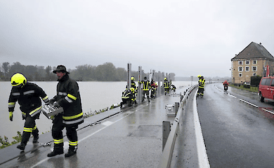 Budapester Einwohner vor nahender 'Flut des Jahrzehnts' gewarnt