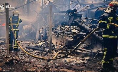 Die Russische Föderation hat in der vergangenen Woche Hunderte von Bomben und Dutzende von Raketen auf die Ukraine abgefeuert