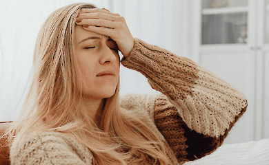 Wie man die empfindliche Augenpartie schützt: ein Leitfaden zur Faltenpflege und -prävention