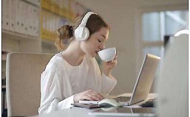 Studie best&auml;tigt die Wirksamkeit von 'Work Flow'-Musik zur Verbesserung der Arbeitsleistung