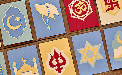 Unerwartet: In den irreligiösesten Ländern bevorzugen sogar Atheisten unbewusst den Glauben