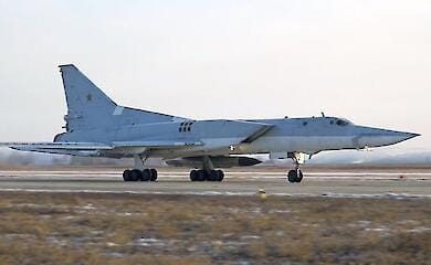 Die Russen haben eine Rekordzahl von Bombern auf dem Flugplatz Olenya konzentriert