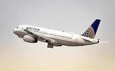 Zum ersten Mal seit fast zwei Jahrzehnten ist ein Direktflug aus den USA in Grönlands Hauptstadt gelandet