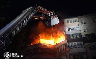 Feuer in 9-st&ouml;ckigem Geb&auml;ude, Kinder unter den Verletzten: Was &uuml;ber den Drohnenangriff auf Odessa bekannt ist