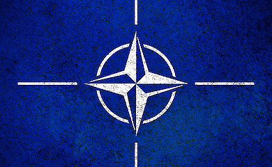 Stoltenberg erinnerte an Zelenskys Weigerung, den Luftraum über der Ukraine 2022 zu schließen
