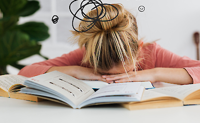 Sich zu Beginn des Jahres bei der Arbeit festgefahren zu f&uuml;hlen, k&ouml;nnte ein Zeichen f&uuml;r berufliches Wachstum sein - Studie